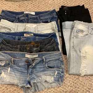 7 pieces lot of shorts and capris!!!